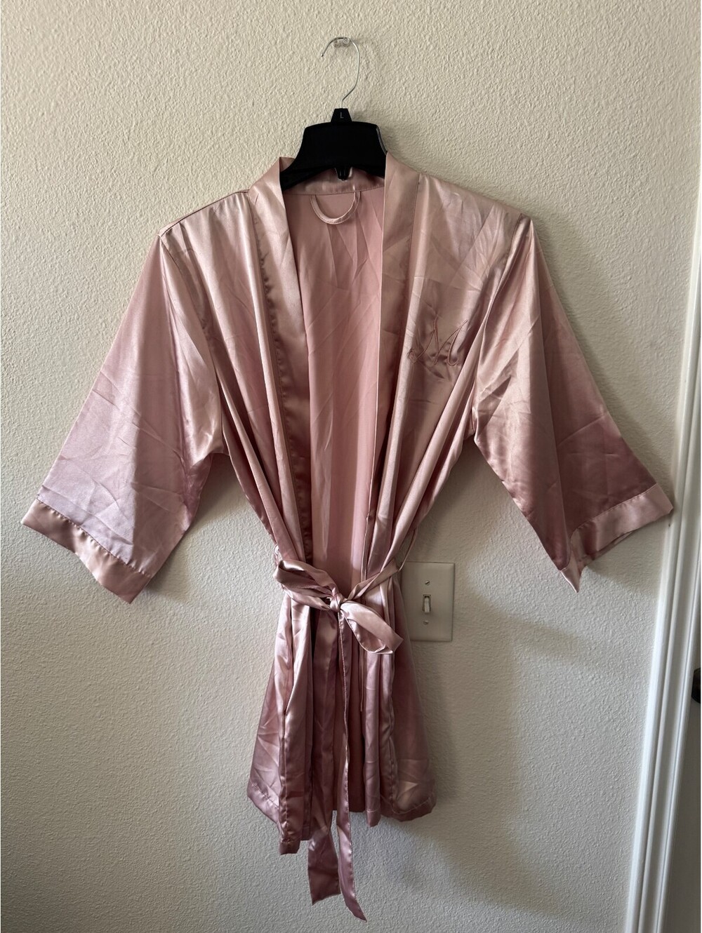 Pink Satin Embroidered "M" Robe Womens M Kimono Wrap 3/4 Sleeve Loungewear Sleep